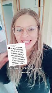 Alexandra Thiel's Instagram, Twitter & Facebook