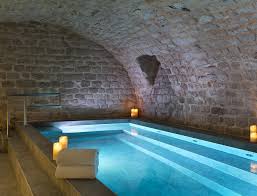 Paris En Amoureux Les Plus Belles Piscines Interieures D Hotels