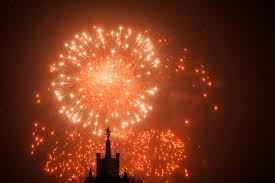 Depuis plusieurs jours, les appels à manifester le soir du 31 décembre à paris ainsi qu'en. 5 Destinations Pour Feter Le Reveillon Du Nouvel An A L Etranger Fizzer