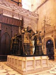 La cattedrale di santo domingo rivendica di custodire lì le spoglie dell'esploratore, ma un'analisi del dna nel 2006 ha confermato la veridicità dei resti custoditi a siviglia. Monumento Funerario Di Cristoforo Colombo La Cattedrale Di Siviglia Spagna Andalusia