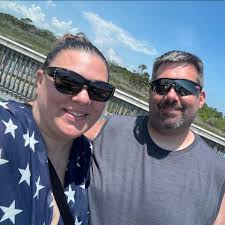 Lawn service companies in Alexandria: hourly or property size?