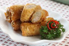 Resep lumpia udang kulit kembang tahu nikmat gurih dan enak. Siap Siap Jatuh Cinta Dengan Nikmat Renyahnya Lumpia Kulit Tahu Ini Semua Halaman Sajian Sedap