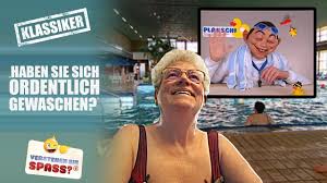 How to say verstehen sie spaß in german? Kurti Im Schwimmbad Verstehen Sie Spass Youtube