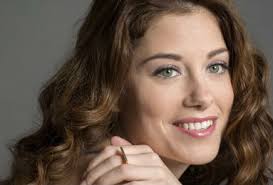 Elizabeth Alderfer: Age, Height, Husband, Parents & Family