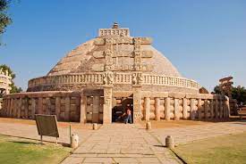 Stupa dhamek (juga dieja dhamekh dan dhamekha, ditelusuri ke versi sanskerta, stupa dharmarajika, yang dapat diterjemahkan sebagai stupa pemerintahan dharma) adalah sebuah stupa berukuran besar yang terletak di sarnath, 13 km dari benares di negara bagian uttar pradesh, india. Structurae En Great Stupa Of Sanchi