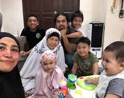Court dismisses application to suspend damages information about johan raja lawak's net worth in 2020 is being updated as soon as possible by he has been the fastest growing author for children's books in the uk. Orang Lelaki Ni Sweet Boleh Jaga Anak Tapi Anak Buat Apa Pun Dia Tak Sedar Ozlynn Pa Ma