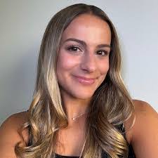 Dawn Albanese's Instagram, Twitter & Facebook