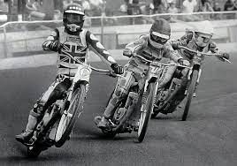 Michael Lee Leads Kenny Carter And Phil Collins Bike Rider Track Bike Speedway