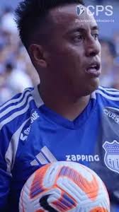 Charles Vélez uno de los nuevos refuerzos de @elnacionalec también  compareció ante los medios de comunicación previo a lo que será el partido  frente a Cumbayá y dio sus sensaciones del debut