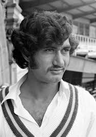 NASEER MALIK OF the Pakistan squad during the 2nd Test match betwe- Old  Photo $9.00
