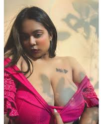 oasi das is now on Chingari!