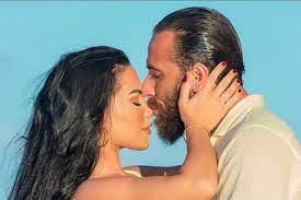 Milla jasmine s'est exprimée sur les photos de son mariage leakées sur la toile et a révélé si oui ou non, mujdat en était à l'origine. Les Marseillais Vs Le Reste Du Monde Qui Sont Milla Et Mujdat