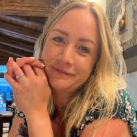 10+ "Becky Tomlin" profiles