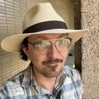 4 "Luke Ash" profiles