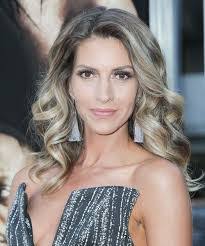 Dawn Olivieri's Instagram, Twitter & Facebook