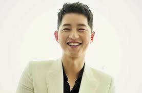 Film space sweepers ini dapat ditonton di jaringan televisi streaming berbayar netflix. Song Joong Ki First Korean Sci Fi Movie Space Sweepers Likely To Premiere On Netflix And Skip The Cinemas Due To Covid 19 Econotimes