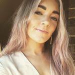 Rosie Tapp's Instagram, Twitter & Facebook