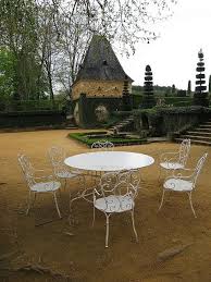 Les Jardins Du Manoir D Eyrignac Outdoor Decor Outdoor Gardens French Countryside