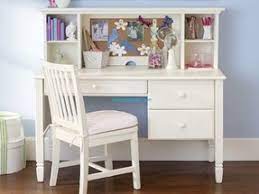 Maybe you would like to learn more about one of these? 50 Best Small Desks For Small Spaces Visualhunt