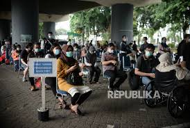 Pelaksanaan Tes Cepat Antigen Di Stasiun Gambir Lancar Republika Online
