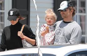 This caused a second source to interject, stating. Bradley Cooper Vollig Fertig Hier Zieht Irina Shayk Aus