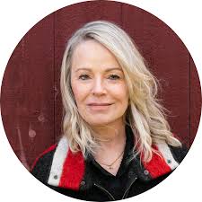 211: Dani Shapiro, novelist and non-fiction writer — Always Take Notes