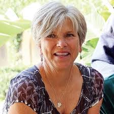 Katherine Holly's Instagram, Twitter & Facebook