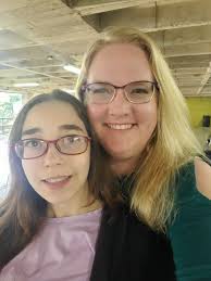 FACULTY/STAFF SPOTLIGHT OF THE WEEK is Ms. Mollie Rushing. Mollie Rollins  Rushing has been teaching at Hayes Cooper for two years. The first year she  taught the art classes and this year