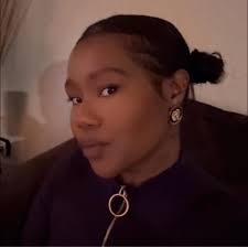 Biggie talking about her boyfriend passing away low-key broke me especially  when she said half of her heart is gone and she's breathing with half a  lung and she doesn't have it