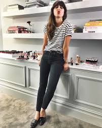 3 666 Likes 11 Comments Violette Violette Fr On Instagram Mood Katemoss French Chic Outfits Parisian Chic Style Minimalist Fashion French