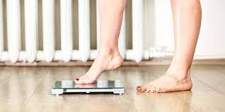 It has a tempered glass platform with a gray base that will blend in almost anywhere in the house and requires four aaa batteries that are included with purchase. 10 Best Weighing Scales In Singapore 2021 Best In Singapore
