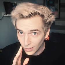 yall would not BELIEVE the bs making this edit put me thru i took multiple  breaks throughout the day while making this edit oh my god i'm so glad i'm  done im in actual tears like im not even ...