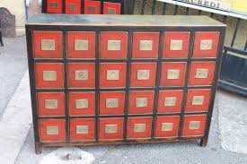 Pour le rangement de dvd, cd, playstation, boîtiers vidéo. Meubles Chinois A Tiroirs Brocante En Ligne Antiquites Meubles Objets Deco Toulouse