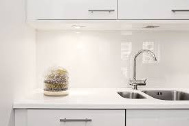 Fliesenspiegel Aus Glas Bildrechte Anna Idestam Almquist Fliesenspiegel Kucheneinrichtung Fliesenspiegel Glas