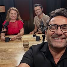 A viagem terminou. Hoje foi o meu último programa na RFM. Uma jornada que  acaba, mas a gratidão por tudo o que vivi permanece. Obrigado aos ouvintes  que nunca me falharam e