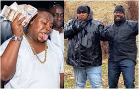 Check out some of the photos from the ongoing burial as people gather to support obi cubana and show respect to his late mother Aywkkvs Tt5lvm