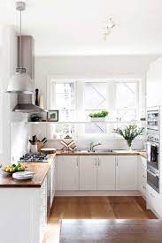 Memiliki dapur merupakan salah satu hal wajib yang harus ada di dalam desain rumah, karena sebagian besar aktivitas berada di dapur. 30 Desain Dapur Cantik Minimalis Sederhana Yang Eye Catching