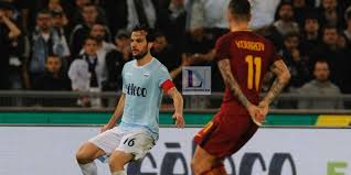 Kolarov ha il piede caldissimo e potrebbe rivelarsi l'uomo in più per i giallorossi. Kolarov Contro I Tifosi Non Capiscono Niente Di Calcio Lazionews Eu