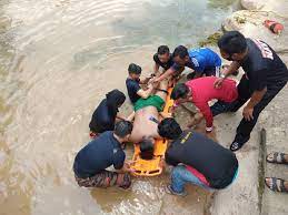 It is located between bandar mas and waha.1. Remaja Lelaki Lemas Di Tasik Paya Biru