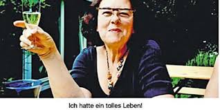 Symbole gelten als sinnbild für etwas bestimmtes oder als vereinfachte darstellung von etwas bestimmtem. Tschuss Macht S Gut Sohn Verabschiedet Mutter Mit Frohlicher Traueranzeige