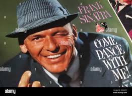 Vintage frank sinatra hi-res stock photography and images
