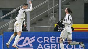 Inter beat juventus in the derby d'italia to move level on points with city rivals ac milan at the top of serie a. Pwja9xpcgqan M