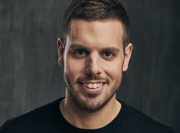 Salle Jean-Marc Dion : de gros noms s'arrêteront à Sept-Îles à l'automne