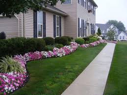 Nice 35 Most Beautiful Front Yard Landscaping Ideas For Stunning Home Https Dexorate Com 35 Most Front Garden Landscape Front Yard Garden Front Garden Design