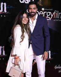 نشر في أكتوبر 2014 عقد زواج رسمي شرعي للفنان أحمد عز والفنانة أنغام. C8gdyufjafhxsm