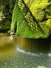 Toată lumea abordează cascada bigăr din prisma faptului că a fost numită drept cea mai frumoasă cascadă din lume. Bigar Waterfall Poneasca Dn57 OraviÈ›a IablaniÈ›a