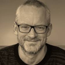 Tom Chivers's Instagram, Twitter & Facebook