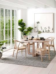 Does Anybody Actually Eat At Their Dining Table Anymore Round Dining Table Rug Under Dining Table Round Dining Room Table