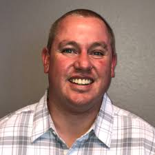 Insurance Agent Todd Main in Palmdale CA