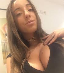 Martina Finocchio, i sexy pronostici che fanno impazzire il web